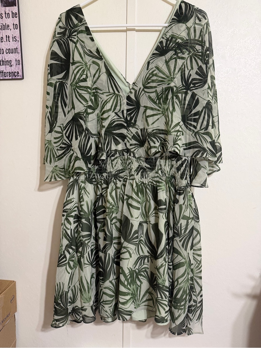 Halston Green Leaf Print V-Neck Women's Dress